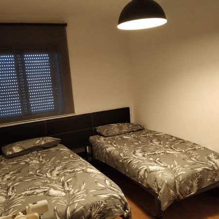 Apartamento TISARET wifi 47-112 Valladolid Bagian luar foto